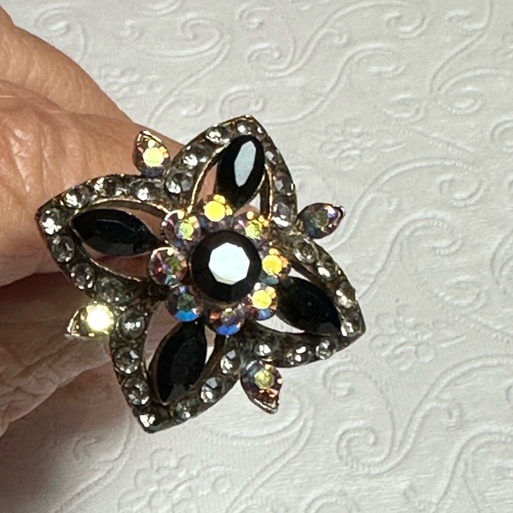 SNK SWAROVSKI Crystal Hair Pick